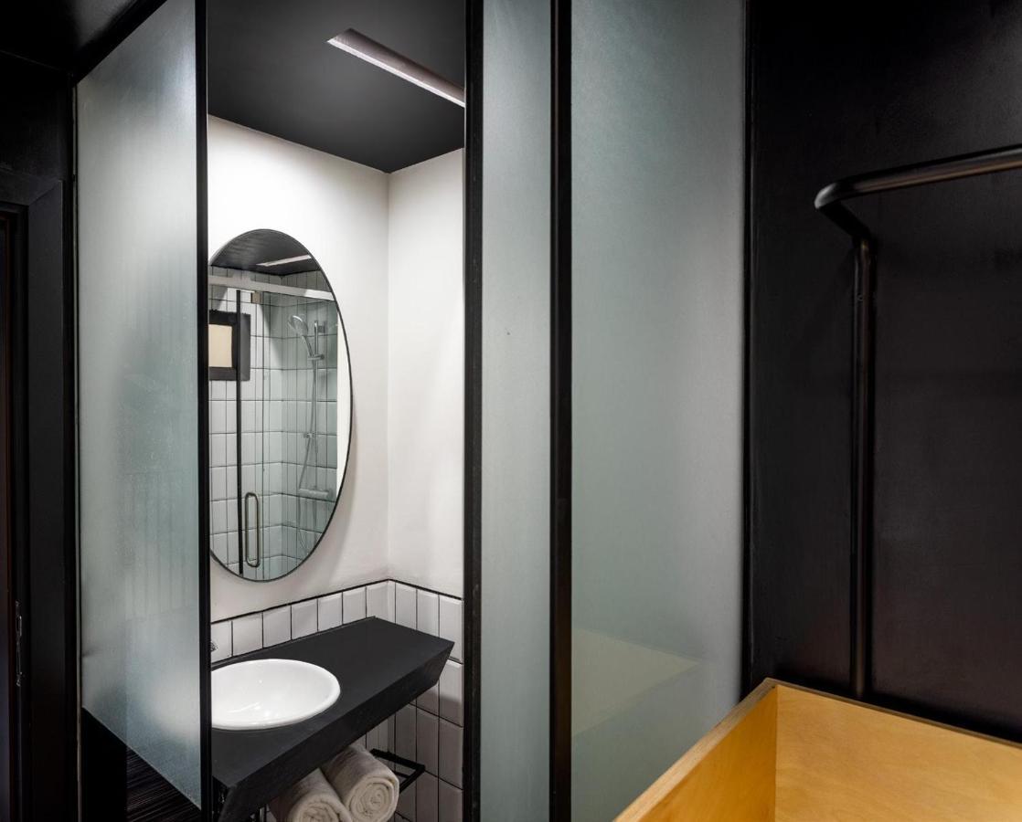 Nuo By Justa Hotel New Delhi Luaran gambar